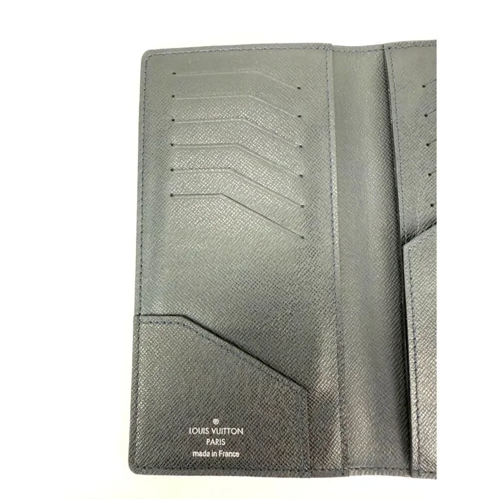 Louis Vuitton cc minor height